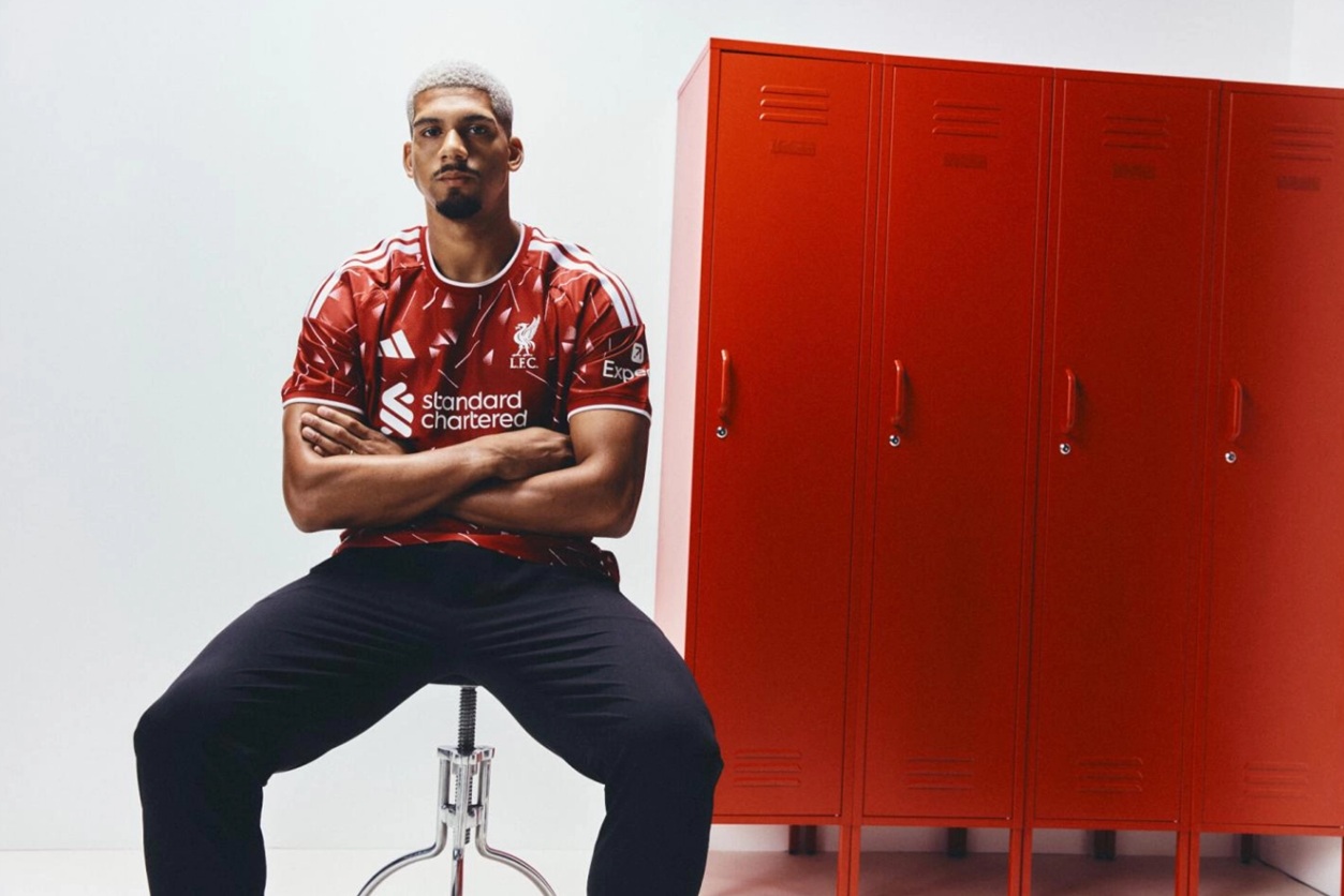 Były kapitan Barcelony wróci do klubu? Obrońca zabrał głos po transferze