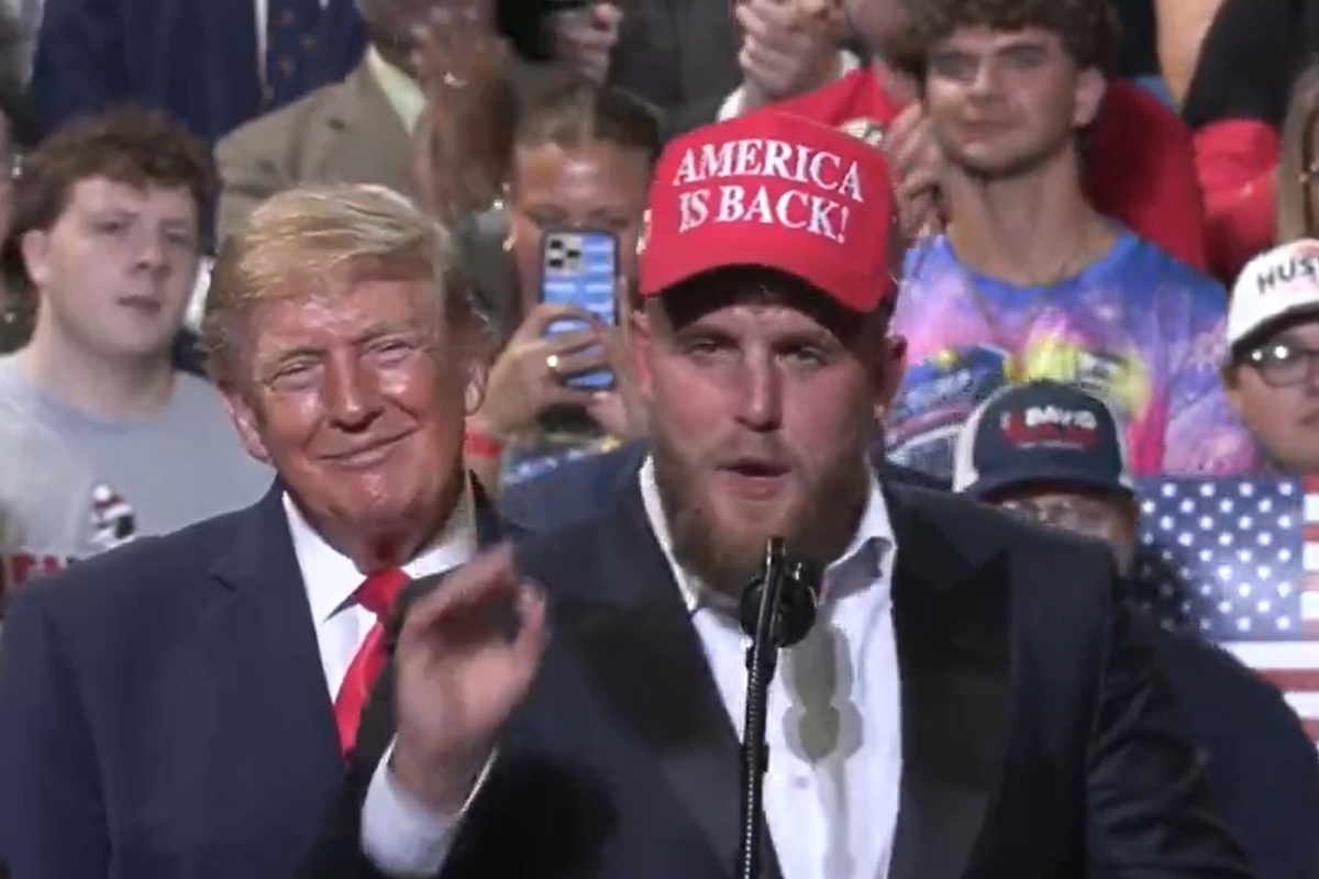 "Nawet nie wiedziałem, co powie". Oto, kto pojawił się na wiecu Trumpa