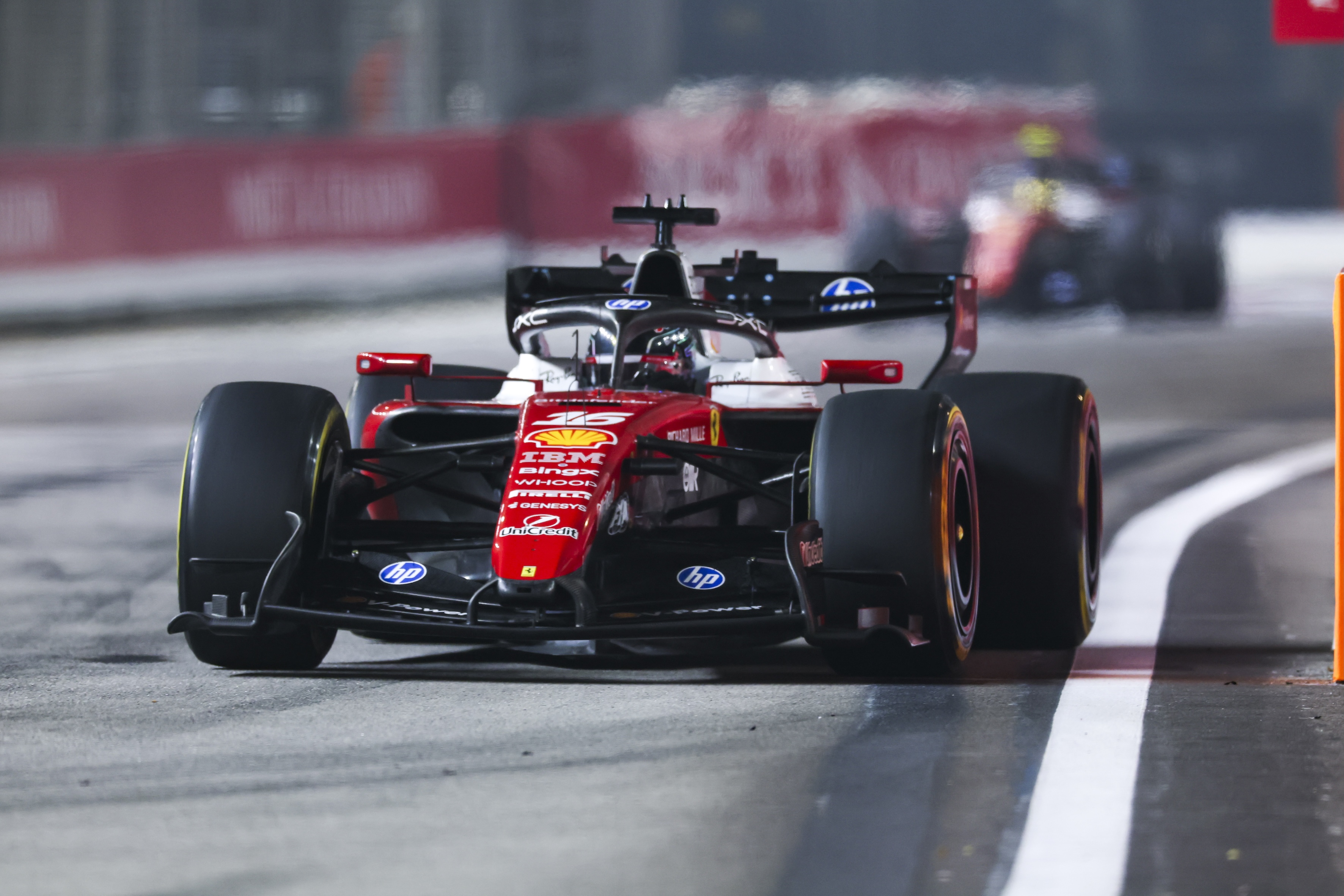 Kierowca Ferrari wzywa zespół do reakcji. Ma jasne oczekiwania
