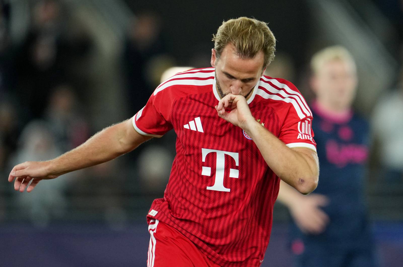 Awans Kane'a. Zrównał się z legendą Bayernu