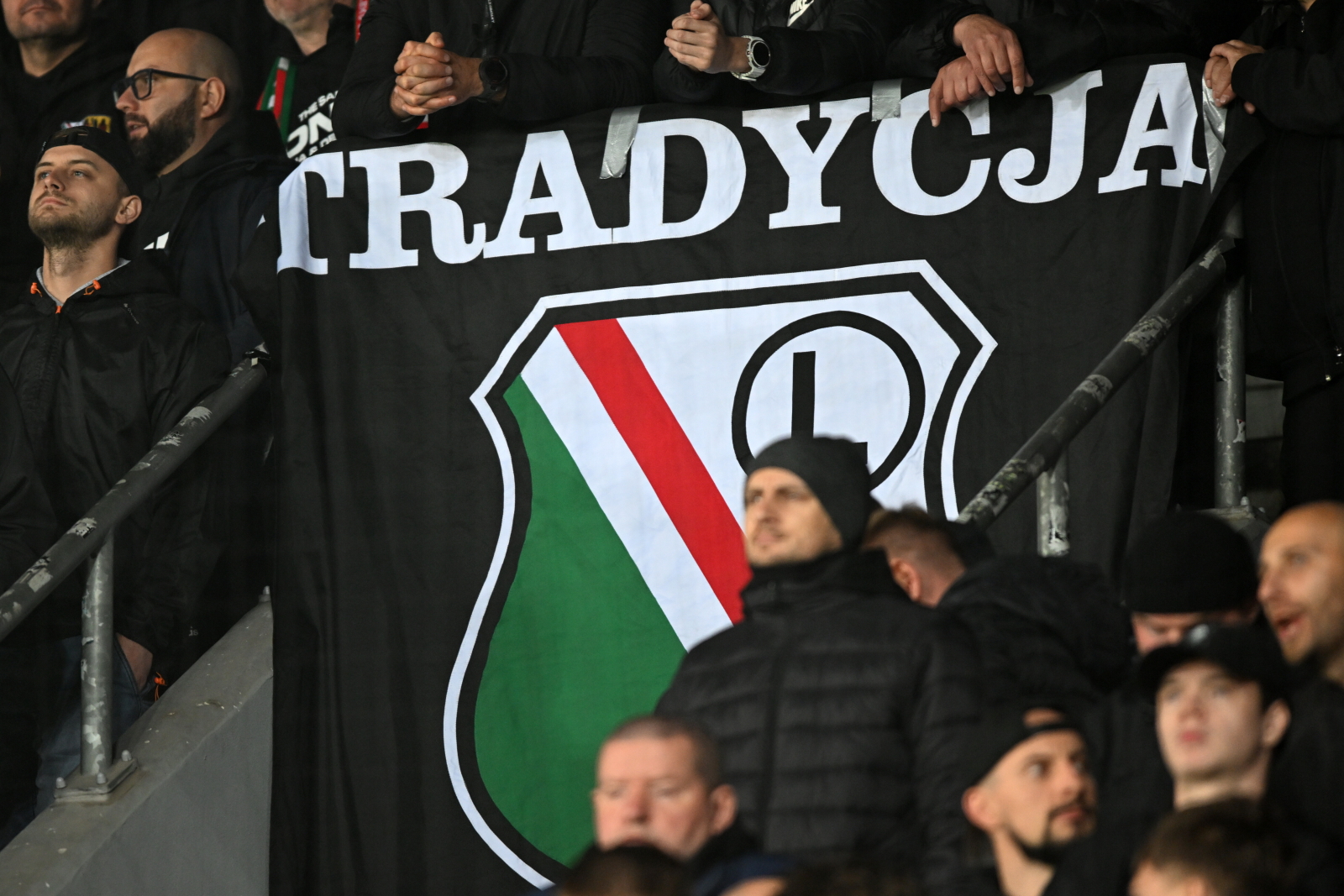 "Przepraszam wszystkich kibiców". Burza po filmie Legii
