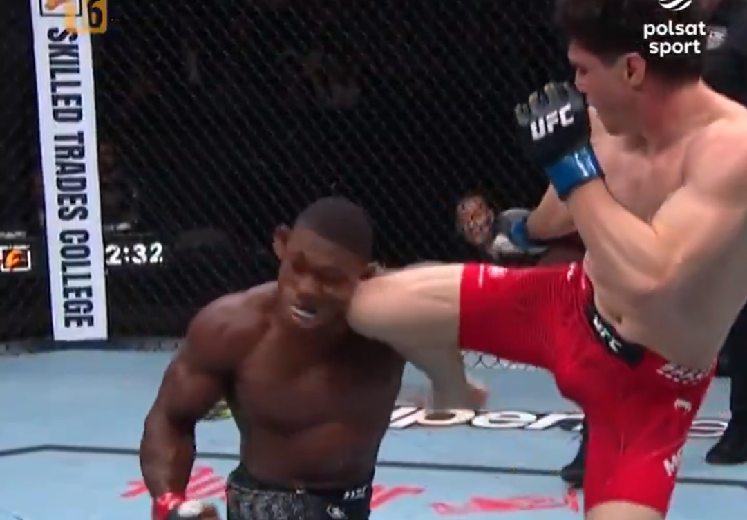 Boli od samego patrzenia. Potworny nokaut w UFC