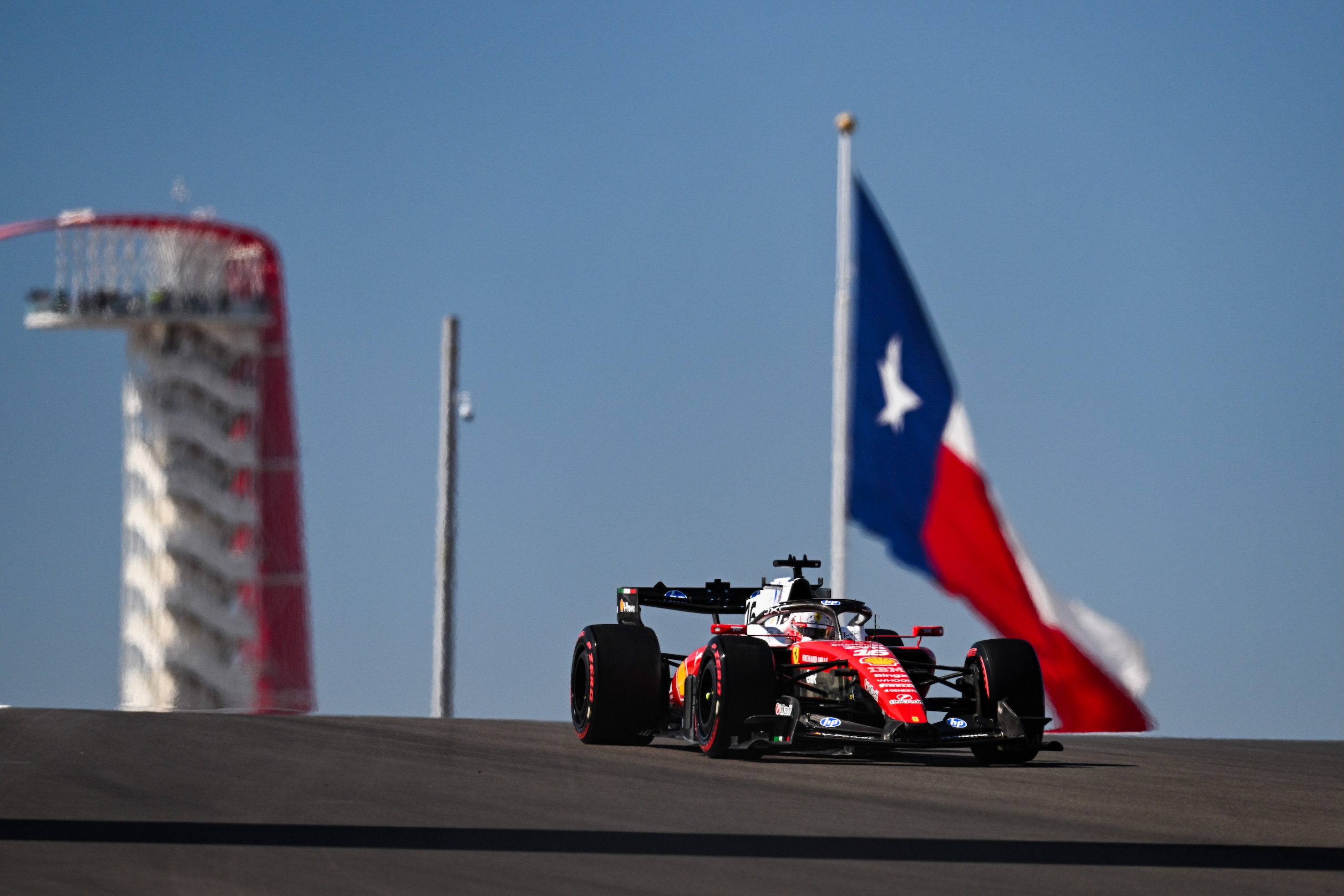 Piątek w USA dla Ferrari. 0,042 s różnicy w czołówce F1