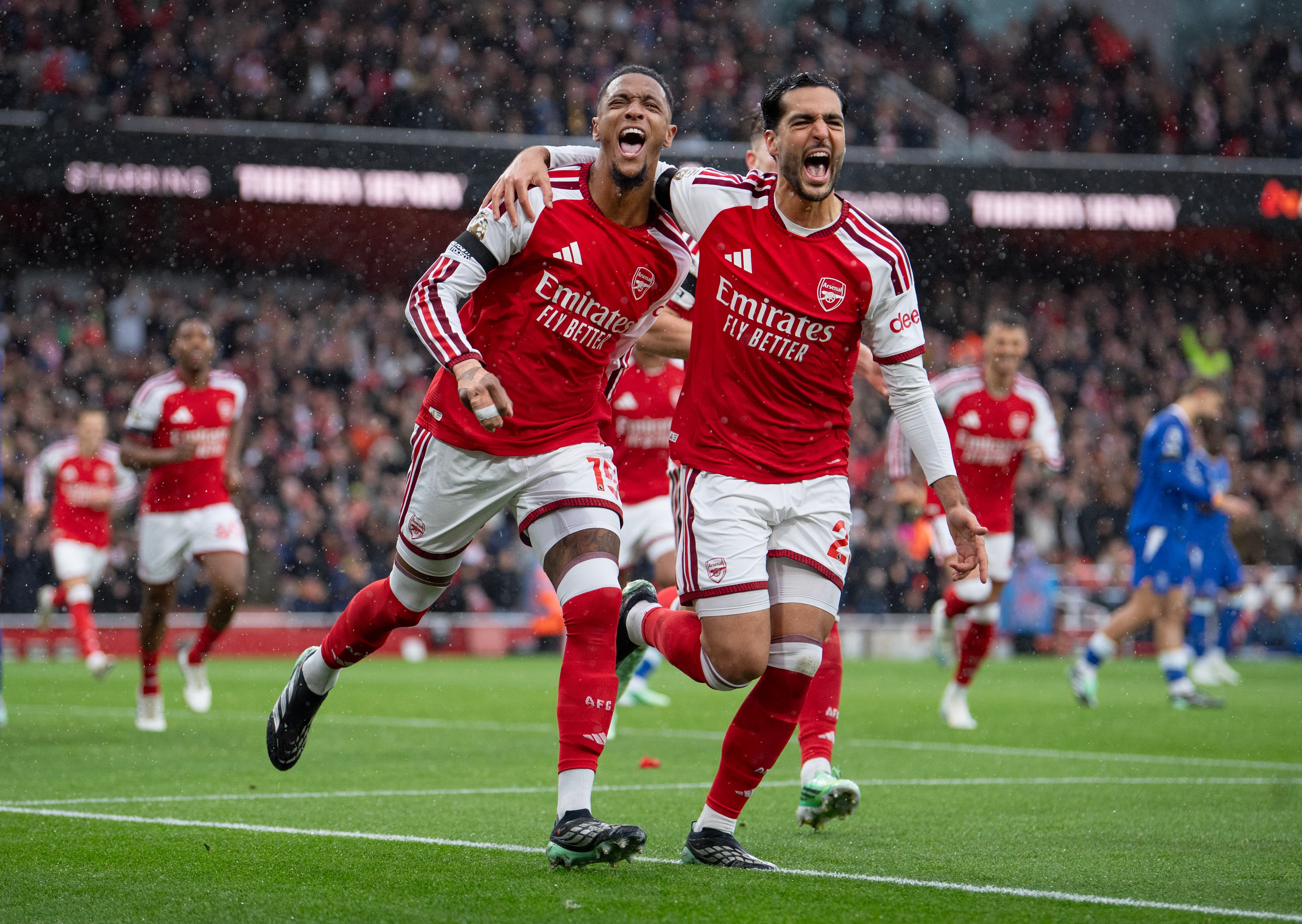 Arsenal wykorzystał prezent od Manchesteru City. Obrońcy załatwili Everton