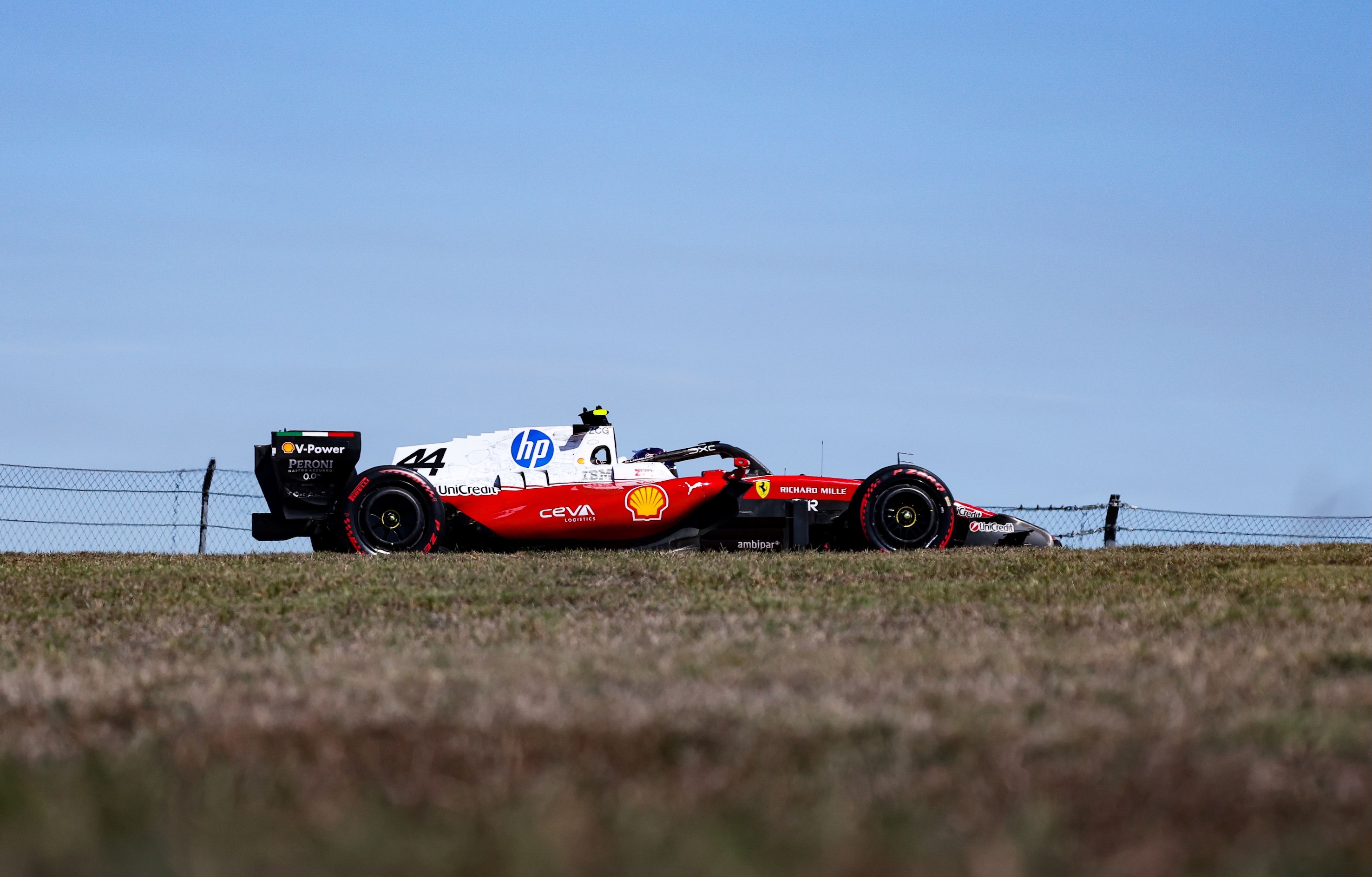 Hat-trick Ferrari w USA. Hamilton zaskoczył całą stawkę F1