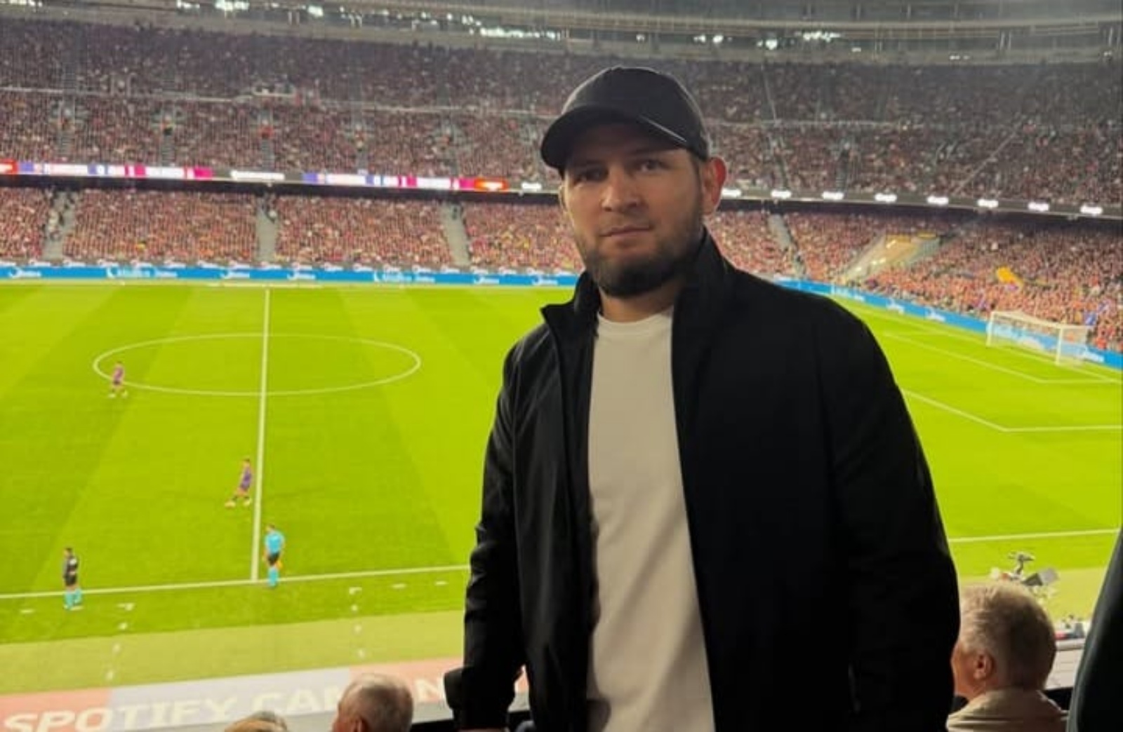 Poznajesz? Słynny Rosjanin pojawił się na El Clasico