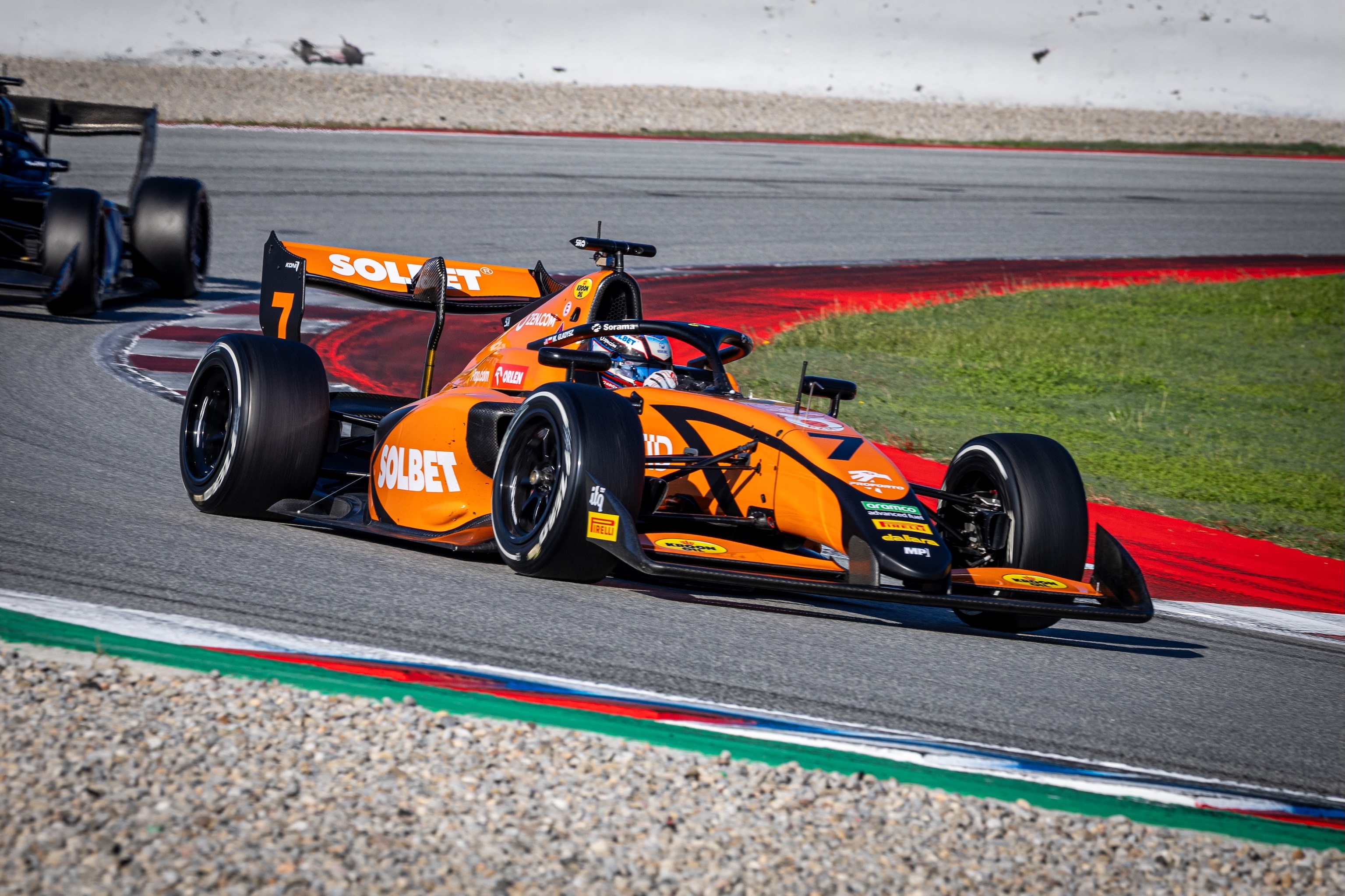 Polak odbył testy na zapleczu F1. Dobra postawa 18-latka