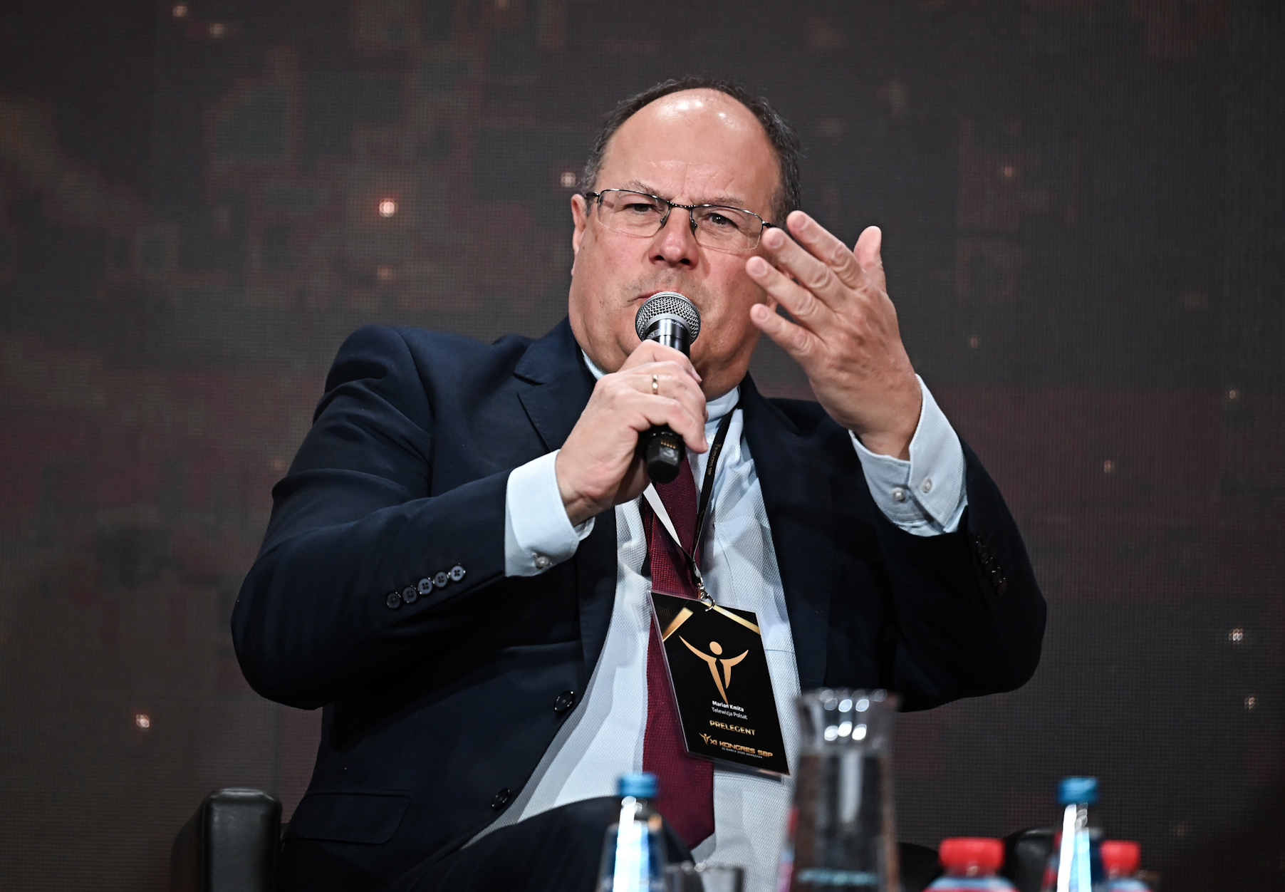 PKOl postawił jasny warunek. Wyliczyli, iż muszą zapłacić sponsorowi choćby 11 mln złotych