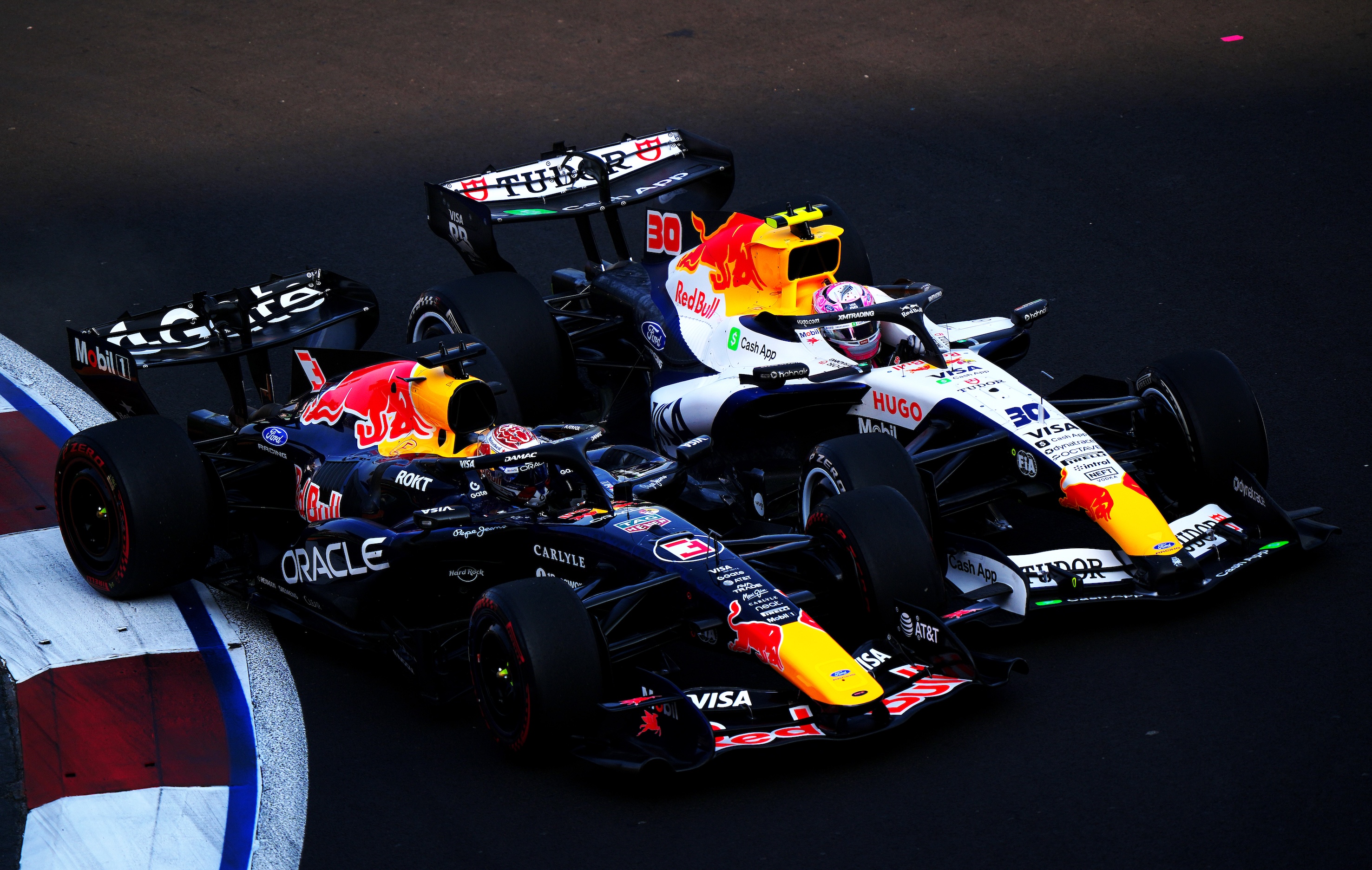 Verstappen się doigrał. Dał się podpuścić, jest kara od sędziów